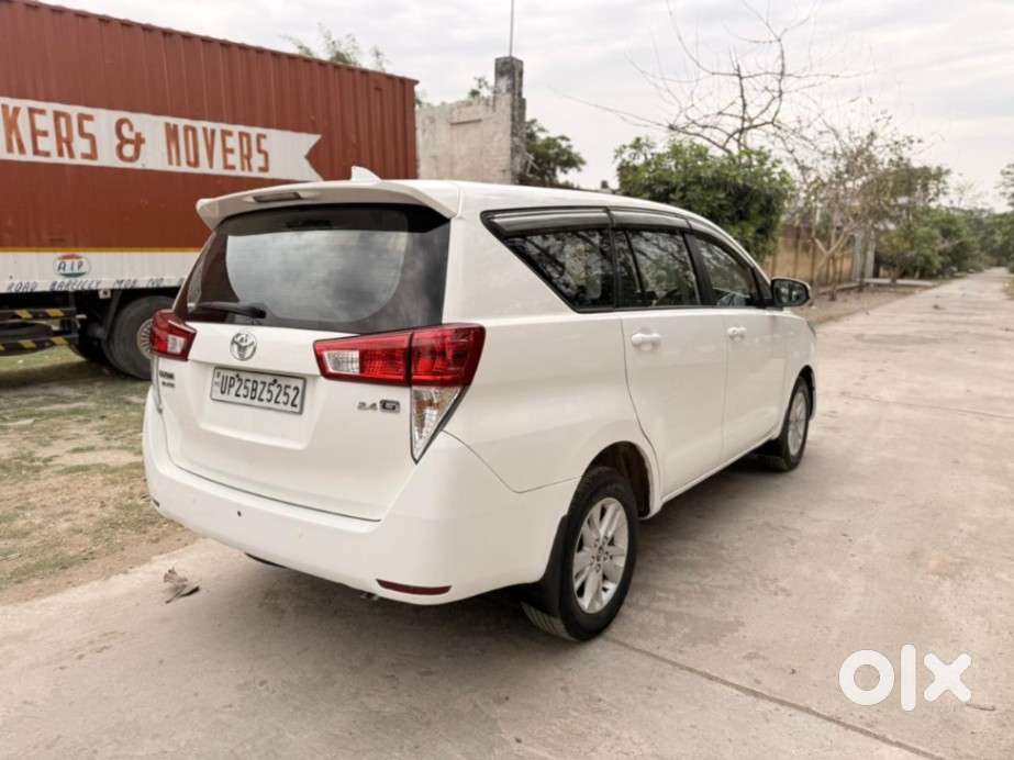 Toyota Innova Crysta 2.4 G Mt 8s, 2017, Diesel
