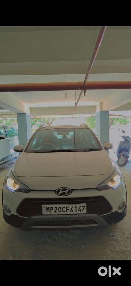 Hyundai I20 Active 2016 Petrol Well Maintained