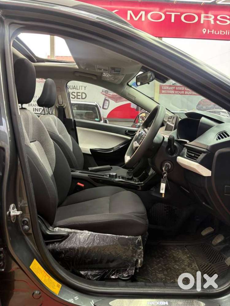 Tata Nexon Pure S 1.5 Revotorq Diesel 6mt, 2025, Petrol
