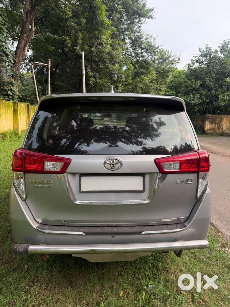 Toyota Innova Crysta 2016 Diesel Well Maintained