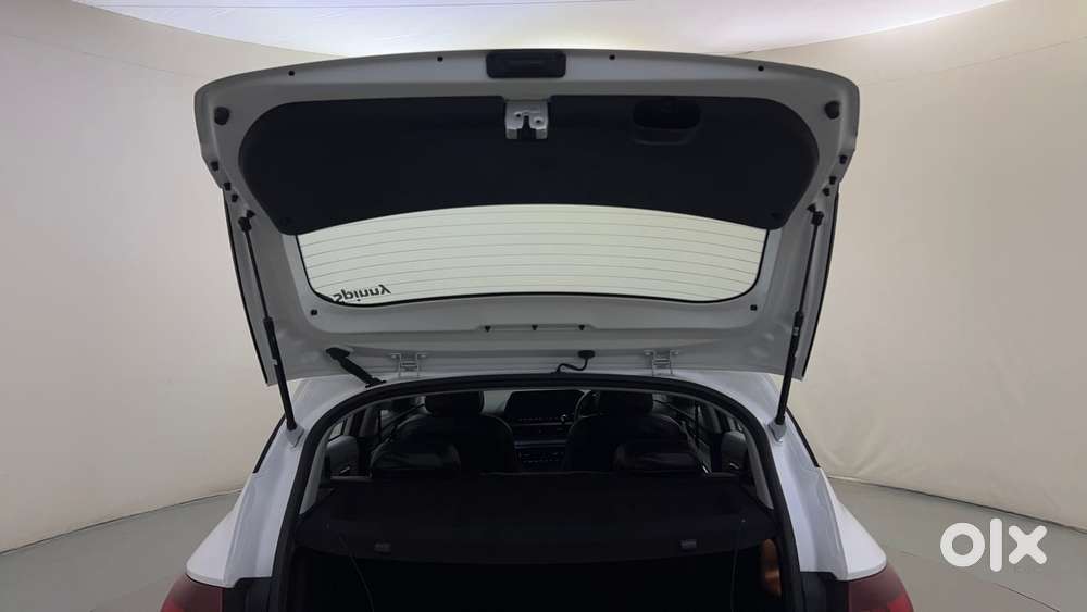 Hyundai New I20 1.2 Asta (o) Ivt, 2025, Petrol