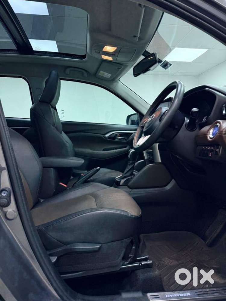 Toyota Urban Cruiser Hyryder 1.5 V Hybrid, 2024, Petrol