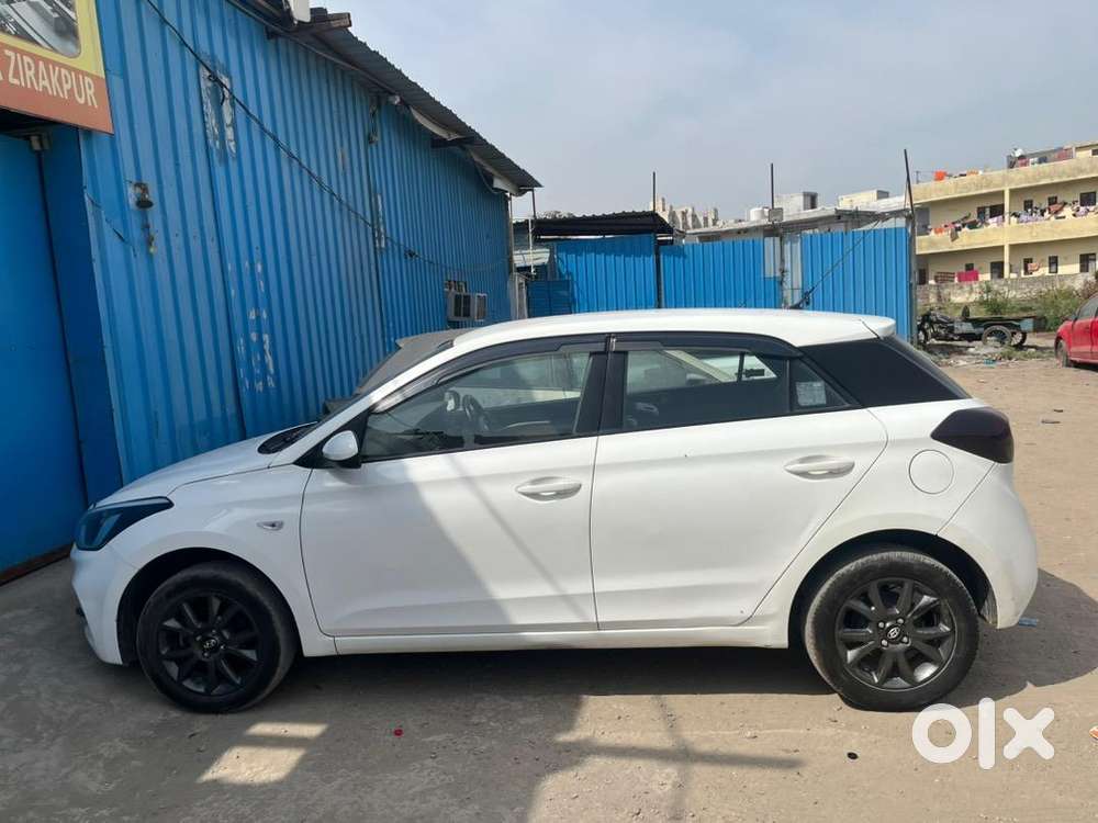 Hyundai I20 2020 Petrol 70000 Km Driven