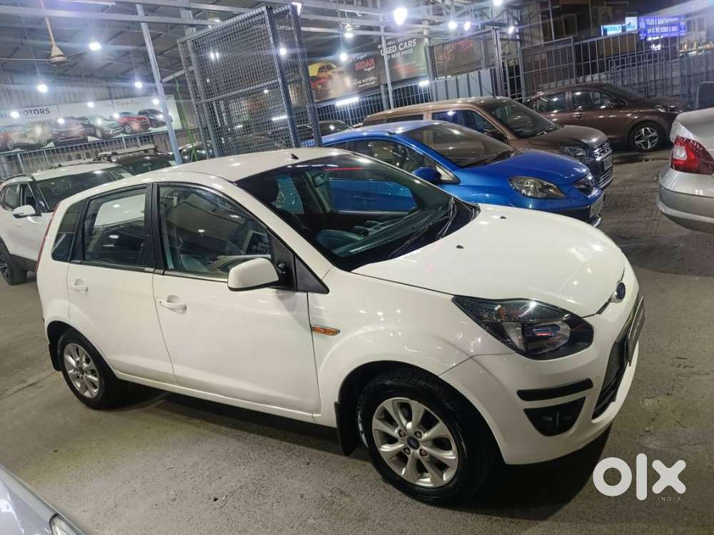 Ford Figo 2010-2012 Petrol Titanium, 2012, Petrol