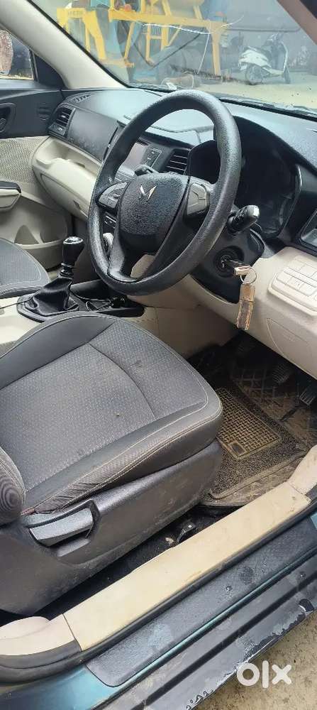 Mahindra Xuv300 2023 Variant W6 Sunroof