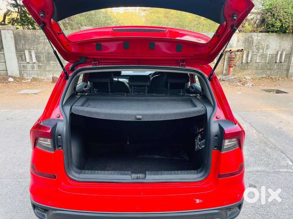 Skoda Kushaq 1.0 Tsi Ambition, 2022, Petrol