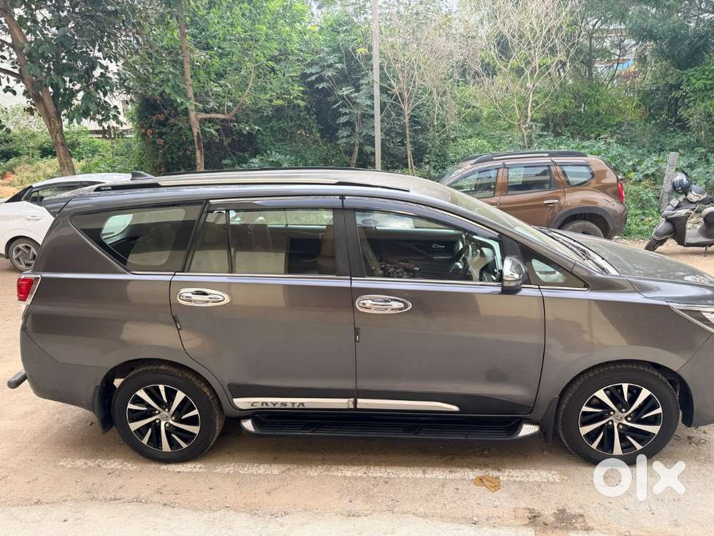 Toyota Innova Crysta 2021 Zx At Diesel- 73000 Km