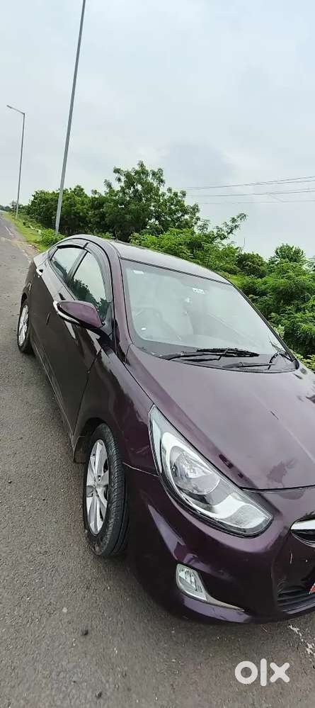 Hyundai Verna 2011