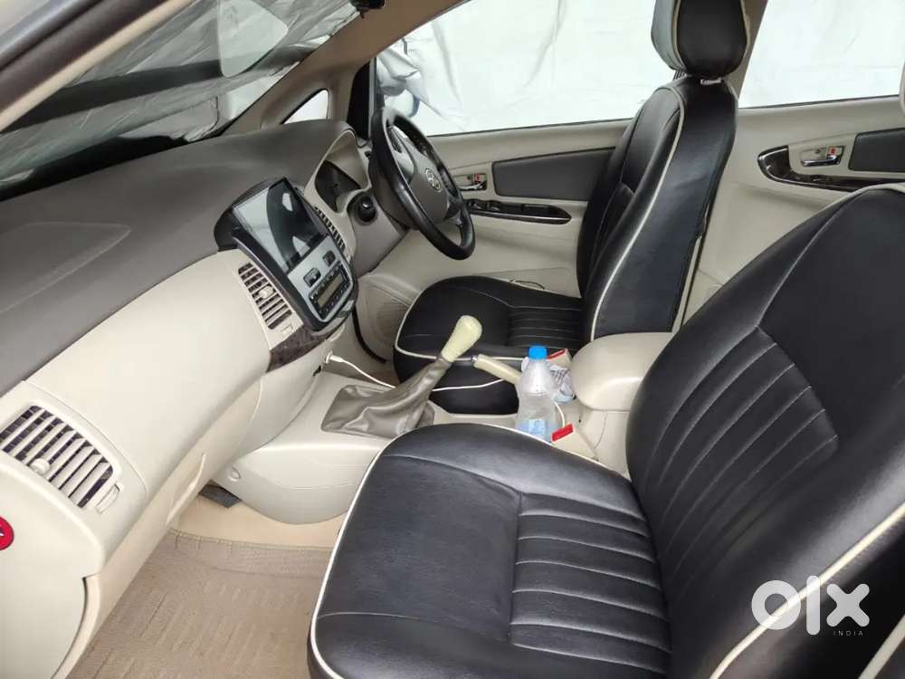 Toyota Innova 2014 Diesel 288600 Km Driven