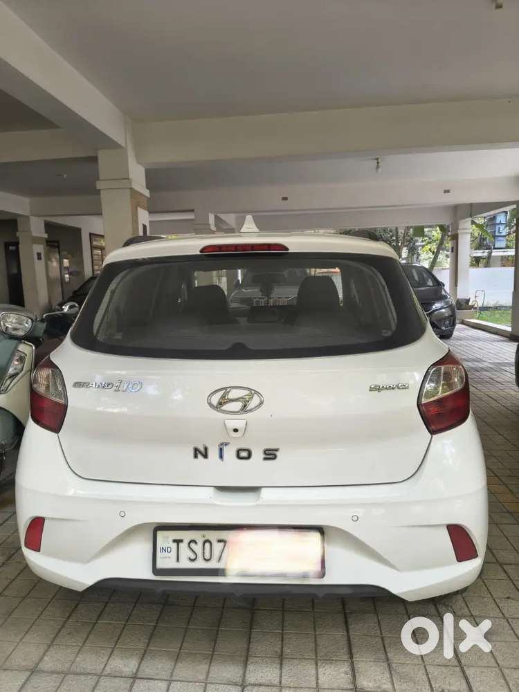 Hyundai Grand I10 Nios 2021 Petrol Well Maintained With Fancy