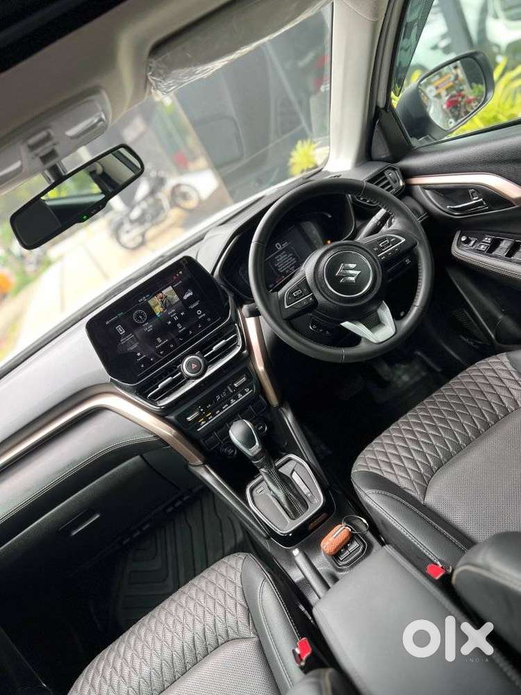 Maruti Suzuki Grand Vitara Smart Hybrid Alpha, 2025, Petrol