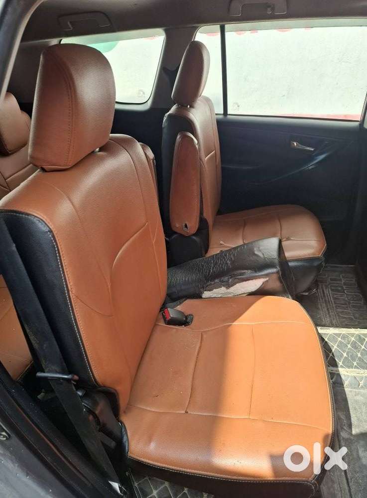 Toyota Innova Crysta 2.4 G Mt 7 Str, 2019, Diesel