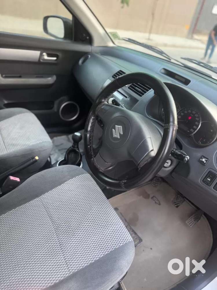 Maruti Suzuki Swift Dzire 1.3 Vxi, 2011, Petrol