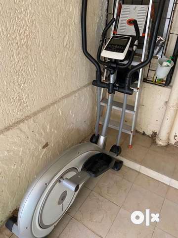 Horizon syros pro elliptical cross clearance trainer