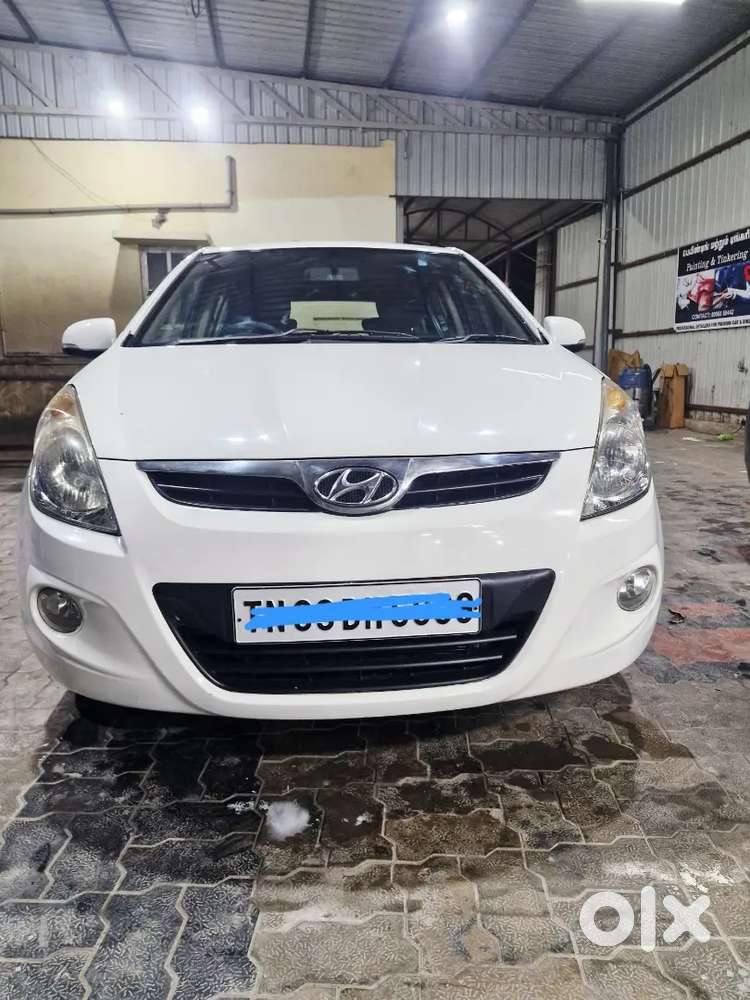 Hyundai I20 Asta Top End Madal Very Low K.m.30000 Only Csr Shroom Cand