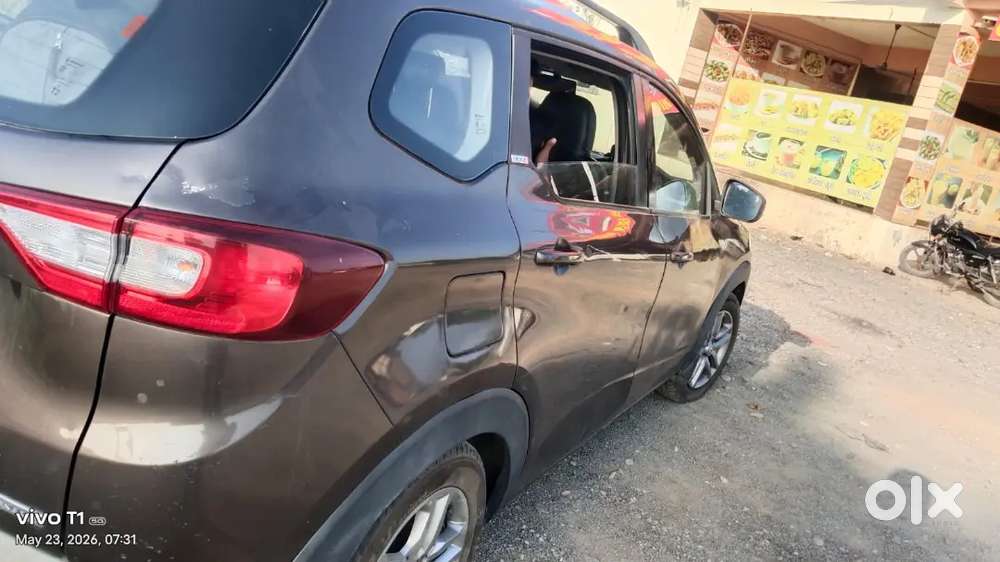 Renault Triber 1.0 Rxz 2021 Dual Tone