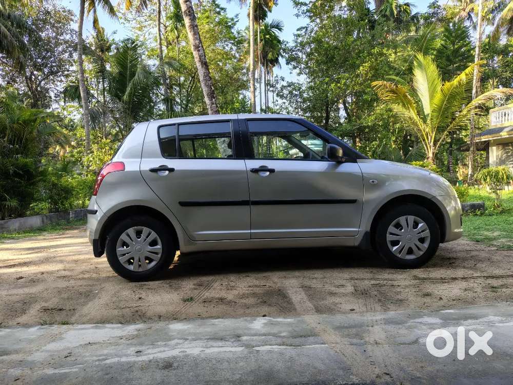 Maruti Suzuki Swift 2010 Petrol 66500 Km Driven