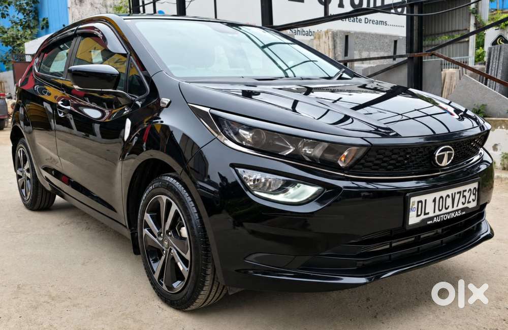 Tata Altroz Xza Plus (s) Dark Edition, 2023, Petrol