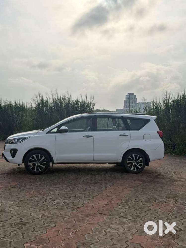 Toyota Innova Crysta 2.4 G Mt, 2021, Diesel