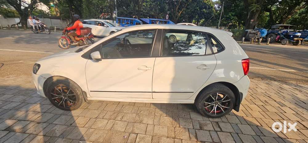 Volkswagen Polo Petrol 2019