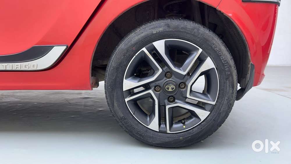 Tata Tiago 1.2 Revotron Xz Plus Dual Tone, 2020, Petrol