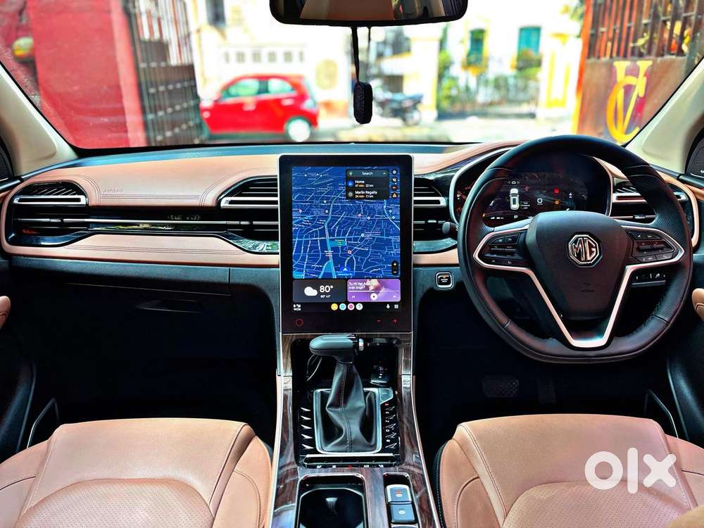 Mg Hector Plus, 2025, Petrol