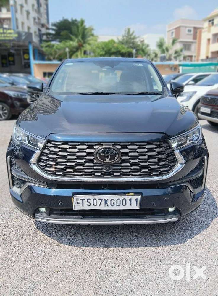 Toyota Innova Hycross 2.0 Zx (o) Hybrid 7 Str, 2023, Petrol