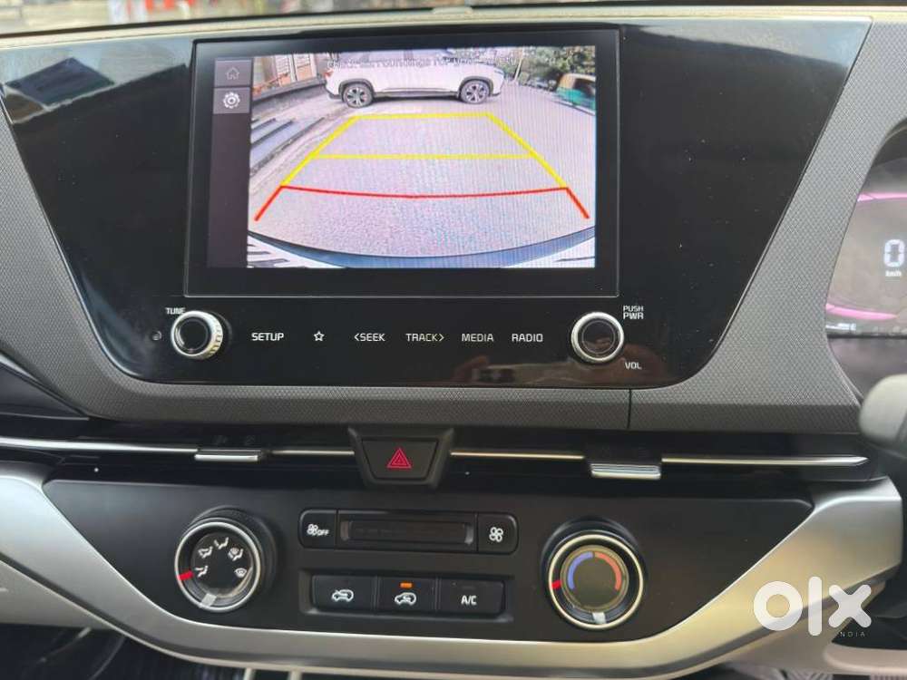 Kia Carens 1.4 Prestige 7 Str, 2022, Petrol