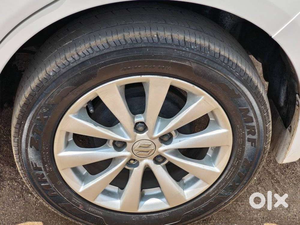 Maruti Suzuki Ertiga Zxi Plus , 2015, Petrol