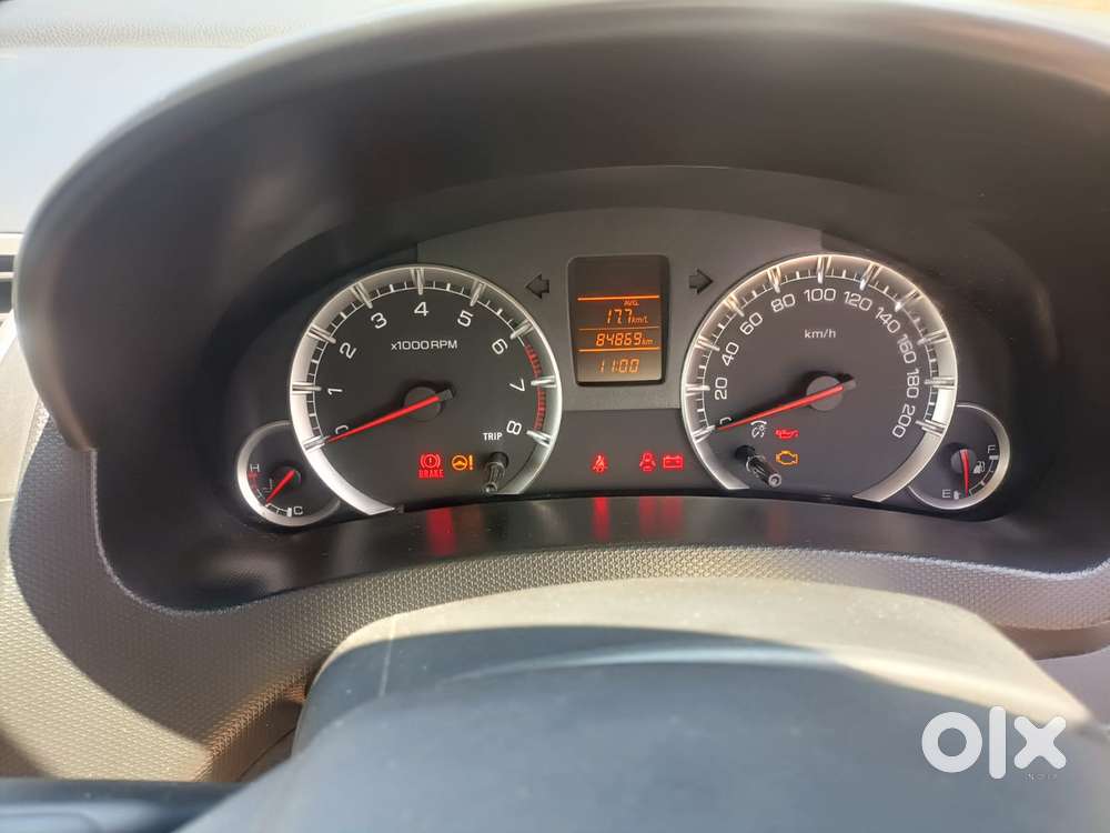 Maruti Suzuki Swift Vxi Abs Bsiv, 2017, Petrol