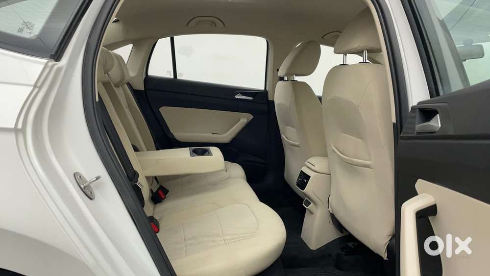 Volkswagen Virtus Highline Plus 1.0 Tsi At, 2023, Petrol