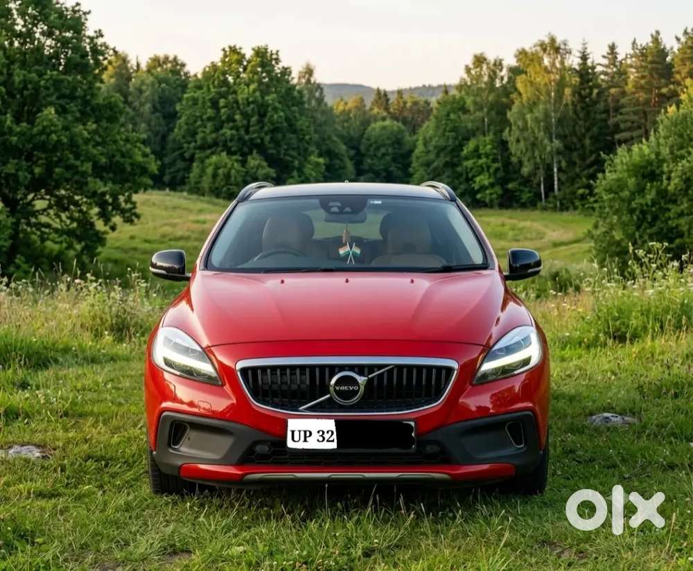 Volvo V40 Cross Country 2018 Diesel 58000 Km Driven