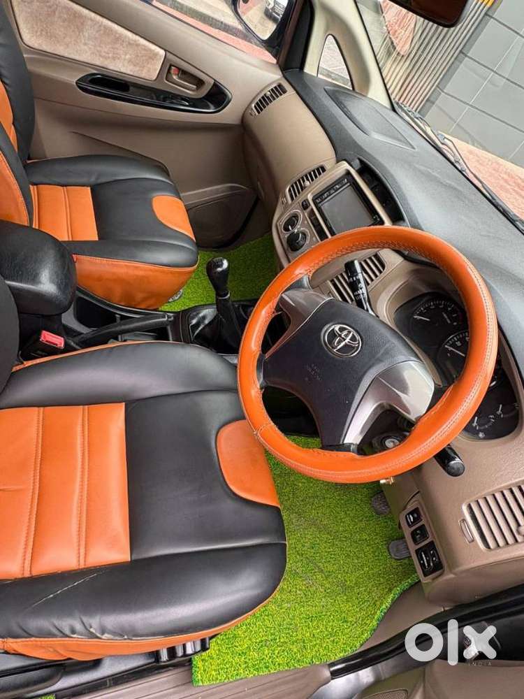 Toyota Innova 2.5 G (diesel) 7 Seater Bs Iv, 2016, Diesel