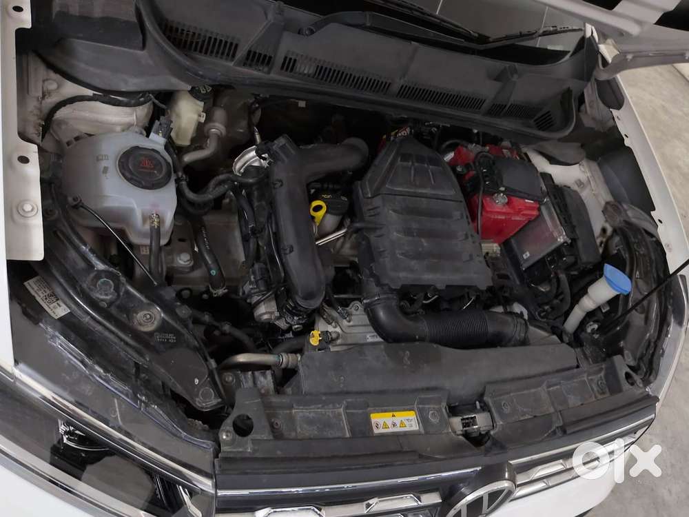 Volkswagen Taigun Topline 1.0 Tsi At (electric Seats), 2022, Petrol