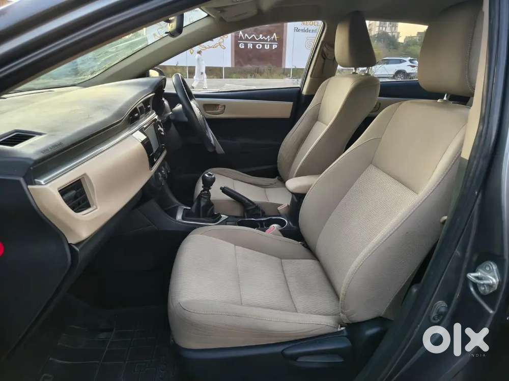 Toyota Corolla Altis 2016  30k Km  Showroom Condition
