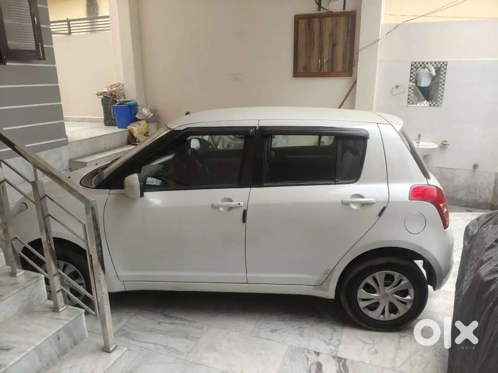 Maruti Suzuki Swift 2011 Diesel Well Maintained ,service Is Done