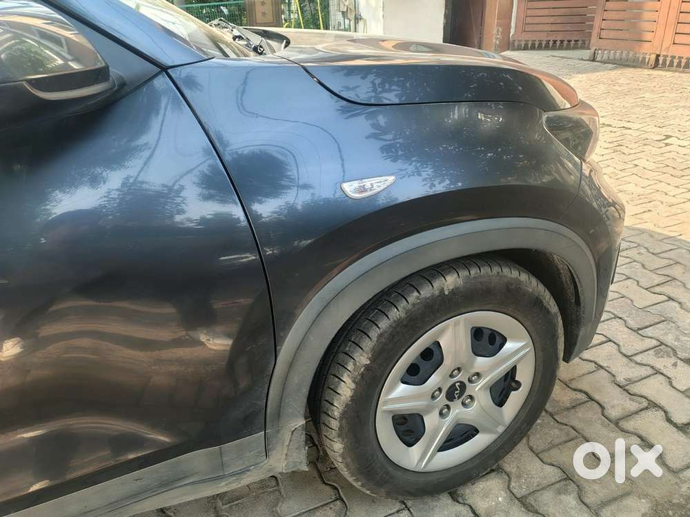 Kia Sonet Petrol 2021