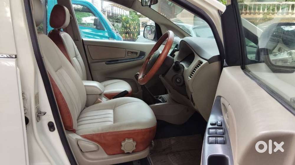 Toyota Innova 2.5 G (diesel) 7 Seater, 2011, Diesel