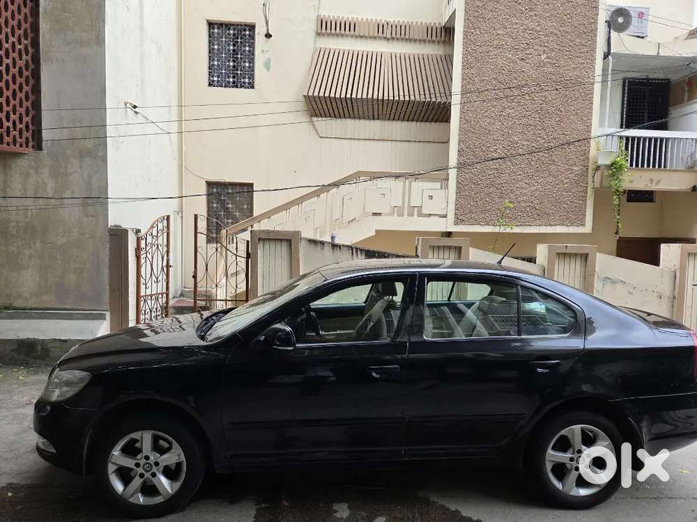 Skoda Laura Elegance 2011
