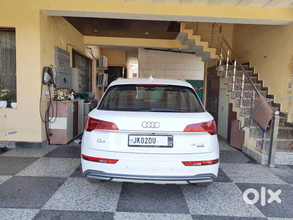 Audi Q5 2022 Showroom Condition