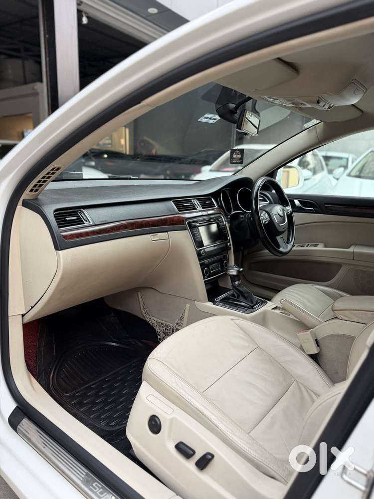 Skoda Superb Elegance 2.0 Tdi Cr At, 2012, Diesel
