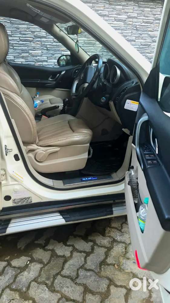 Mahindra Xuv500 2015