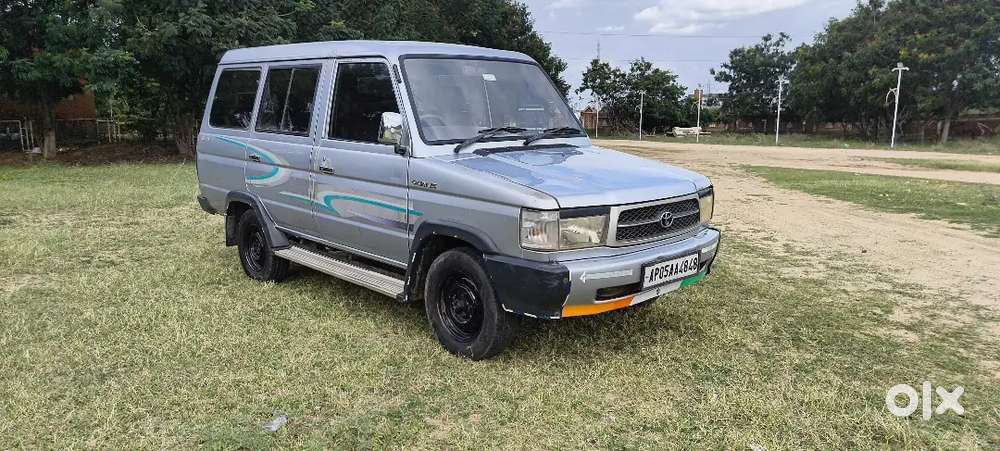 Toyota Qualis 2.4 Fs 2001 Diesel  10 Seater  Good Condition
