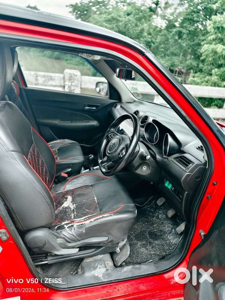 Maruti Suzuki Swift Vxi + Manual, 2021, Petrol