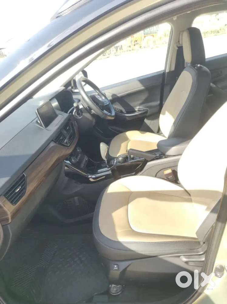 Tata Nexon 2023 Petrol