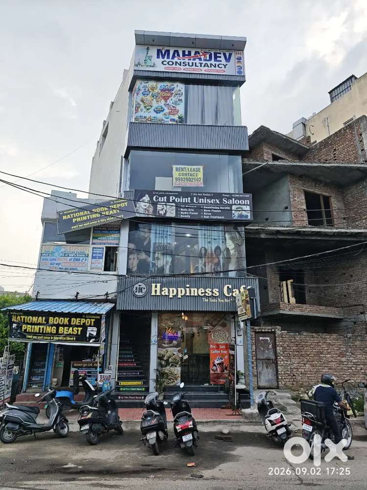 For rent at 2nd floor for commercial purpose like shop showroom