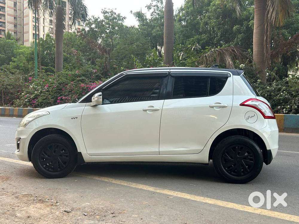 Maruti Suzuki Swift Vxi 1.2 Abs Bs-iv, 2016, Petrol