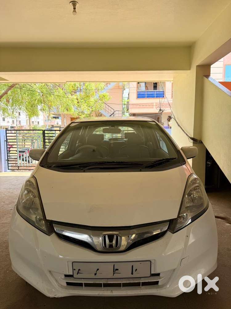 Honda Jazz 2011 Petrol Well Maintained