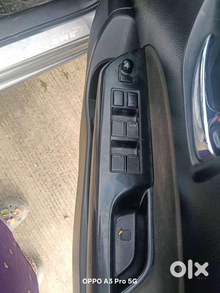 Maruti Suzuki Swift Vxi Abs Bsiv, 2016, Petrol