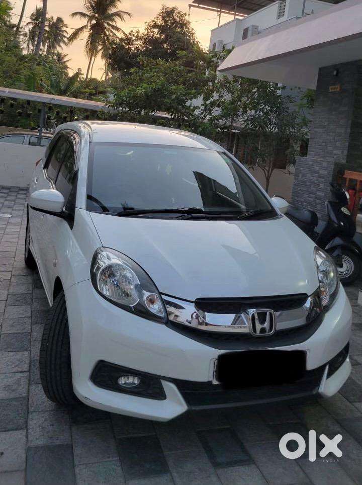 Honda Mobilio 2015 Petrol Well Maintained
